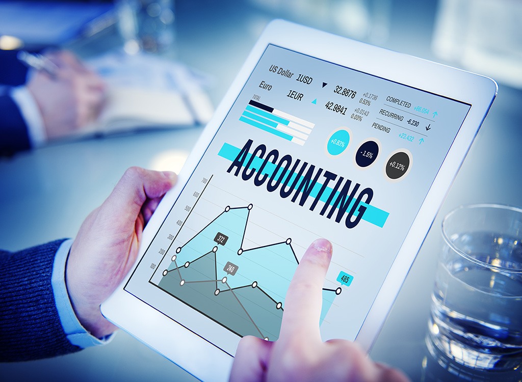 4 reasons to outsource accounting